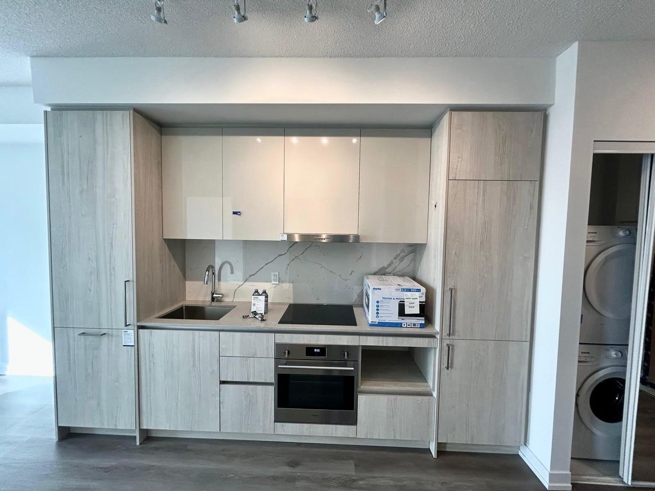 225 Commerce St Unit: 2603