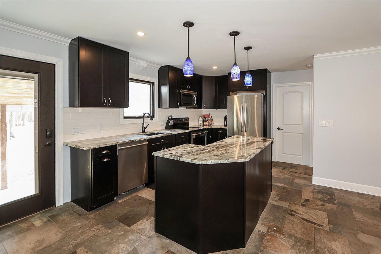 21 Peconic Rd