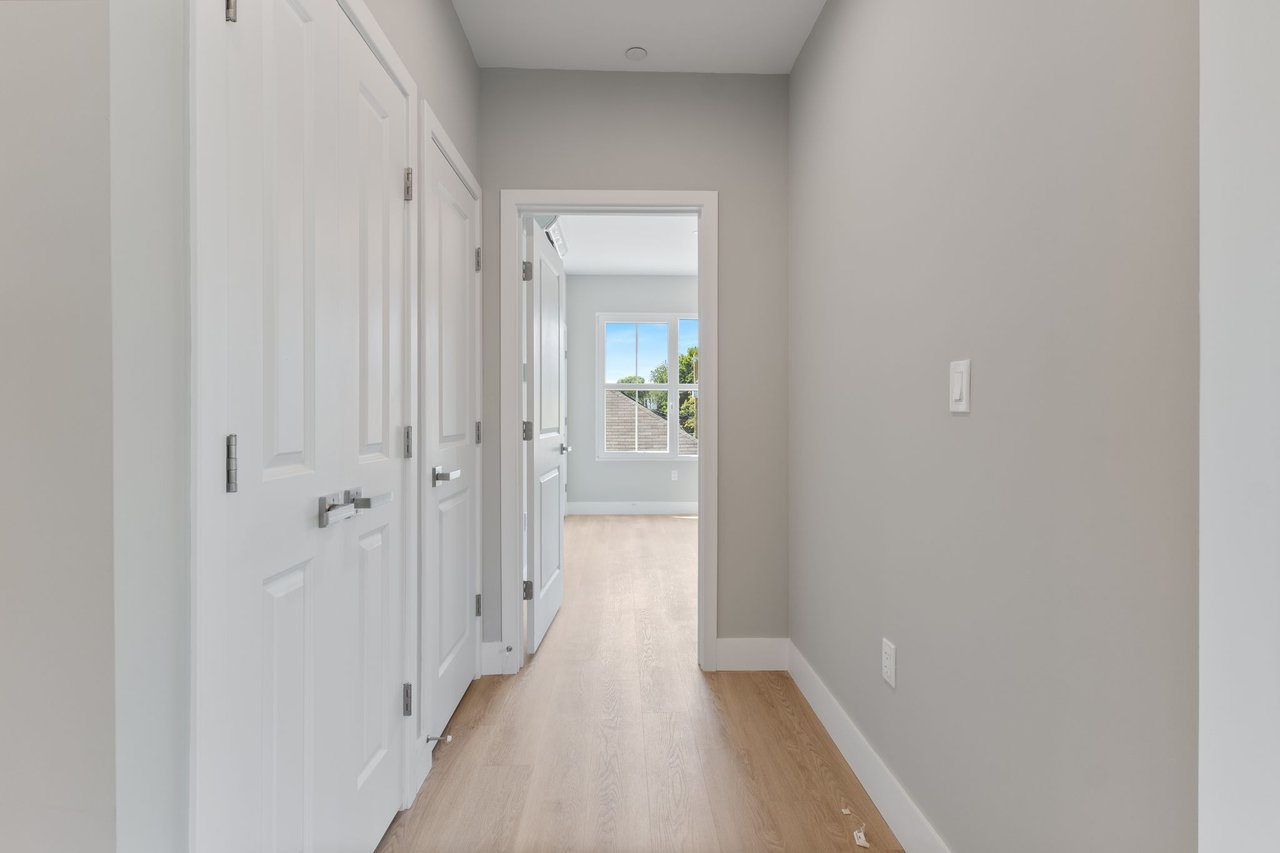 298 Main Street, 3E