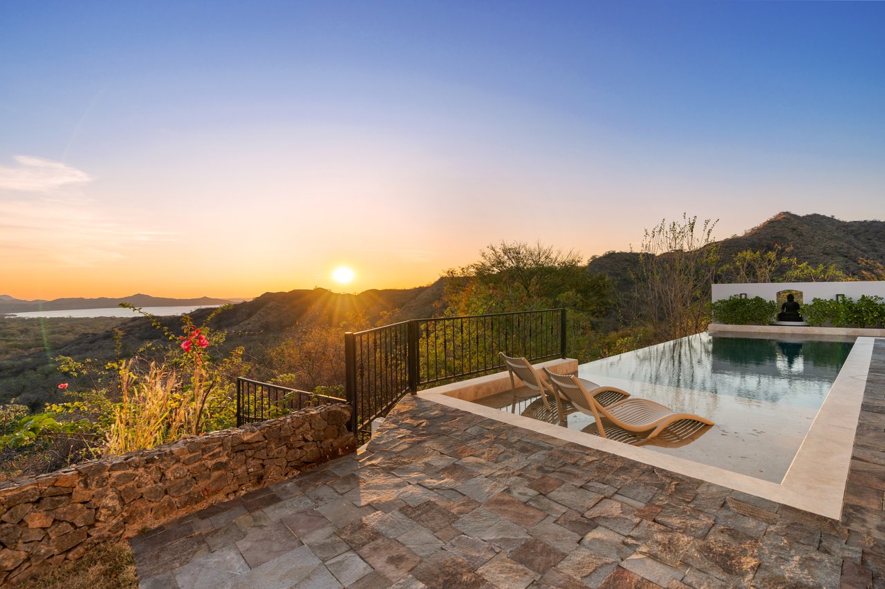 Casa Sunset | Luxurious Ocean-View Villa with Infinity Pool in Mar Vista