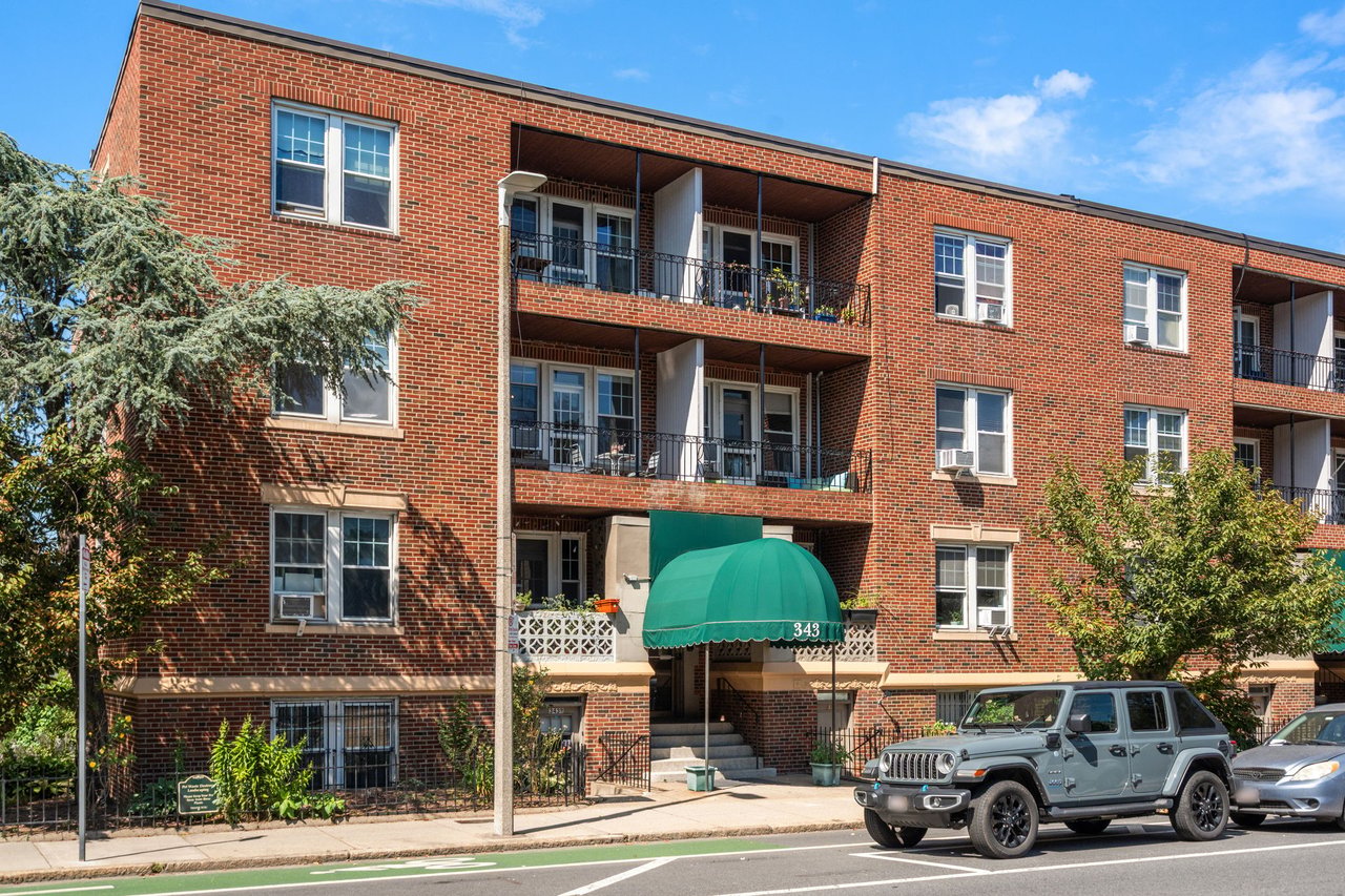 Bright by Design: A Fully Updated Corner Unit on South Huntington