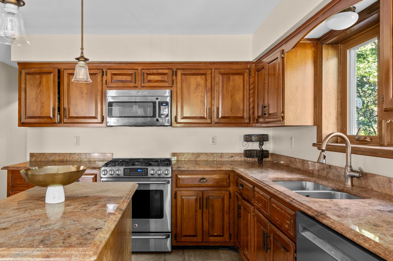 5 High Point Ct