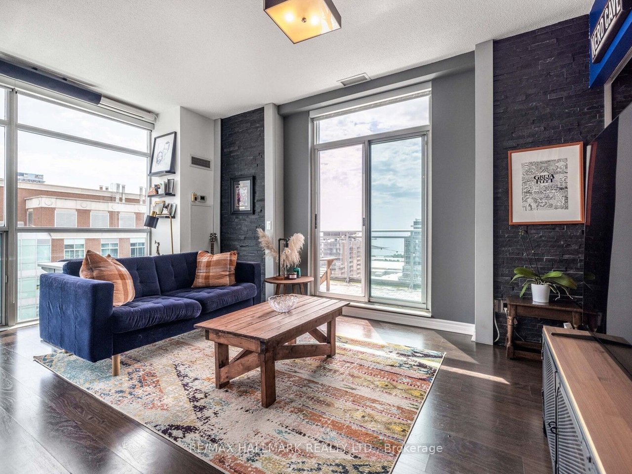 VIBE CONDOS