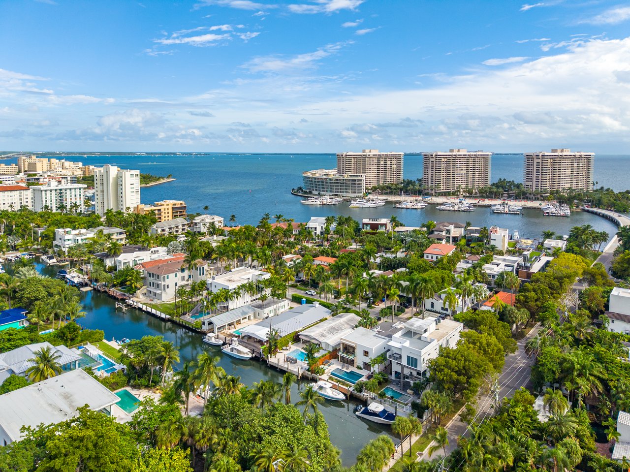 1815 Fairhaven Pl, Miami