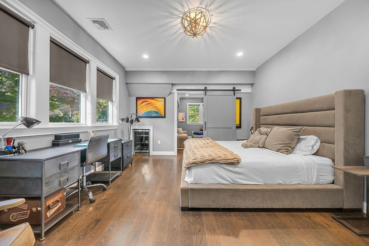 48 Country Club Road