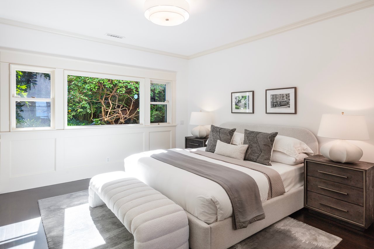 Jewel Box Home With Bridge Bay Views