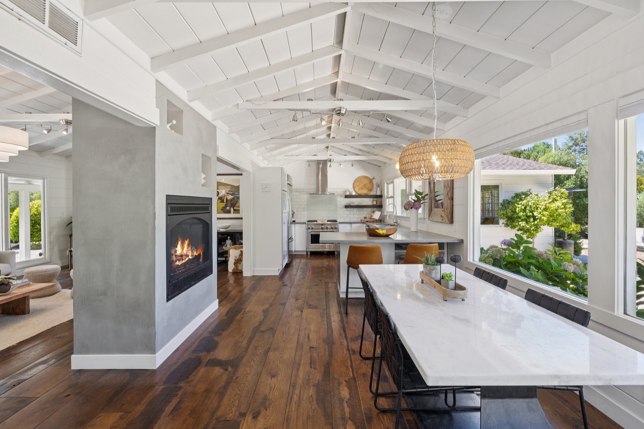 139 Deer Hollow Rd
