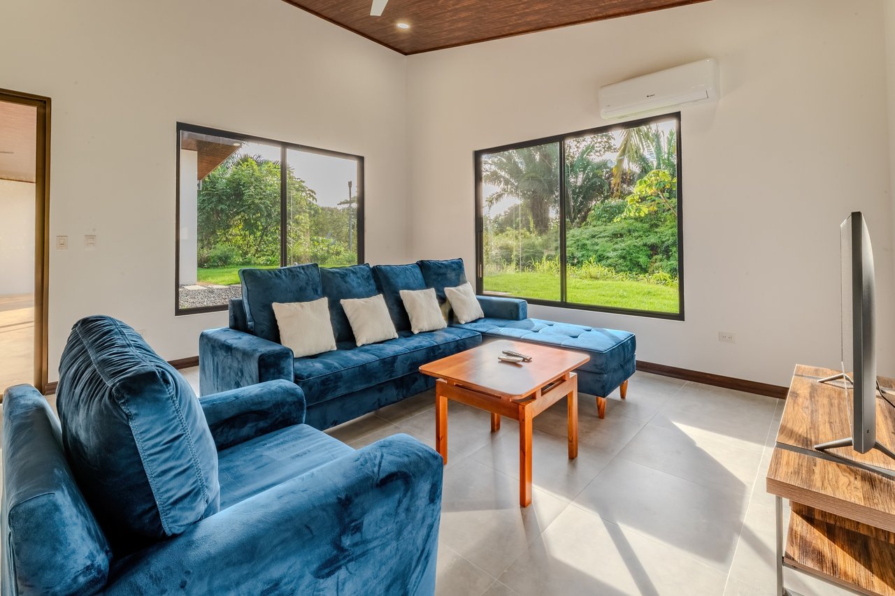 Brand New 3 Br, 2.5 Ba | Swimming Pool, High Ceilings 