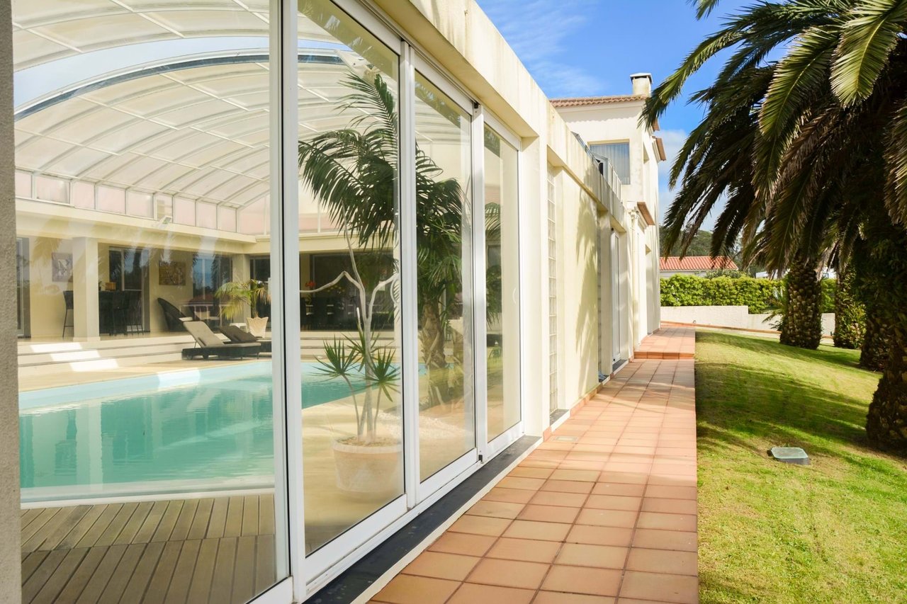 Luxury 4-Bedroom Villa with Indoor Pool – São Miguel, Azores