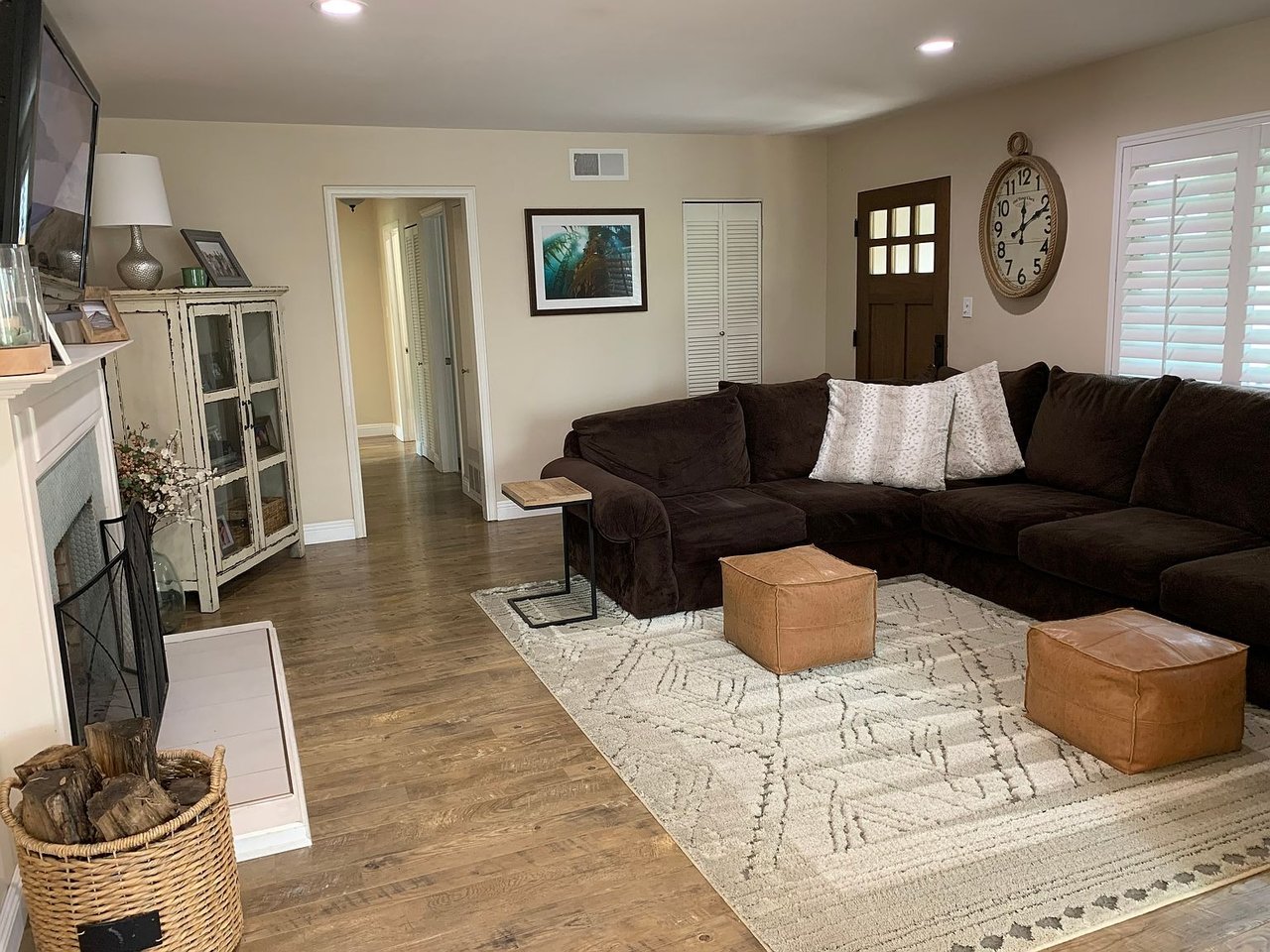 81 Hillview Ave, Ventura, CA 93003