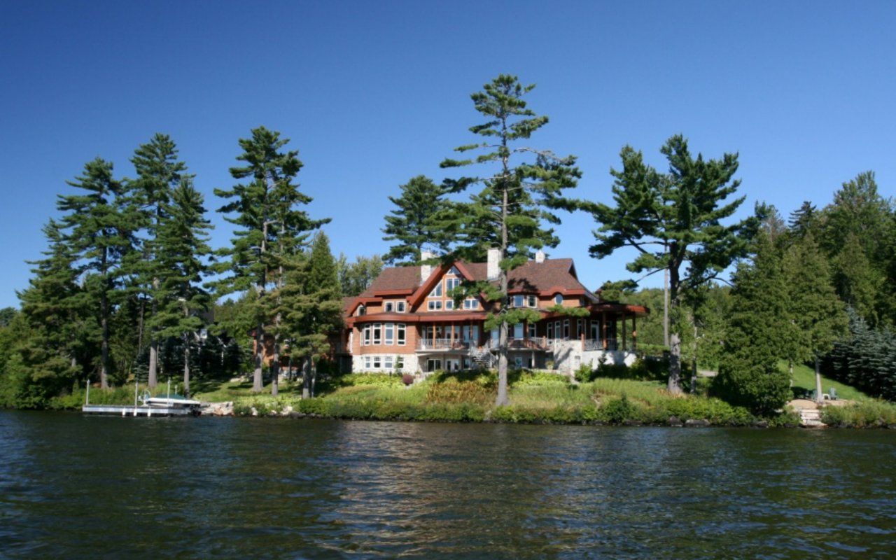 Key Considerations When Purchasing a Cottage Property