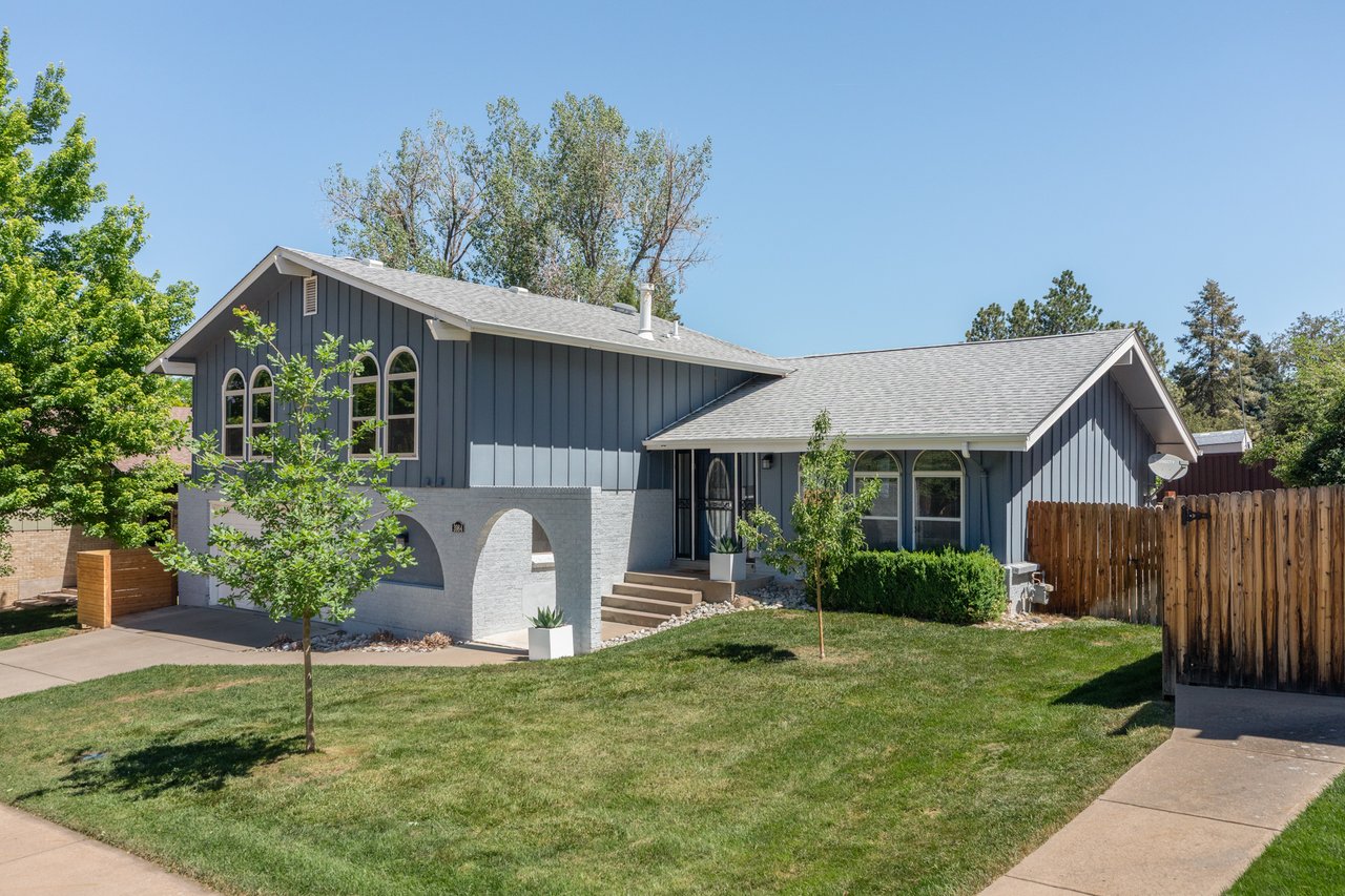 1970s Contemporary Tri-level