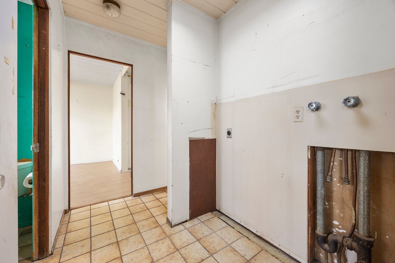  Eichler Home For Sale in Orange — Bring the Vision...This one won't last!