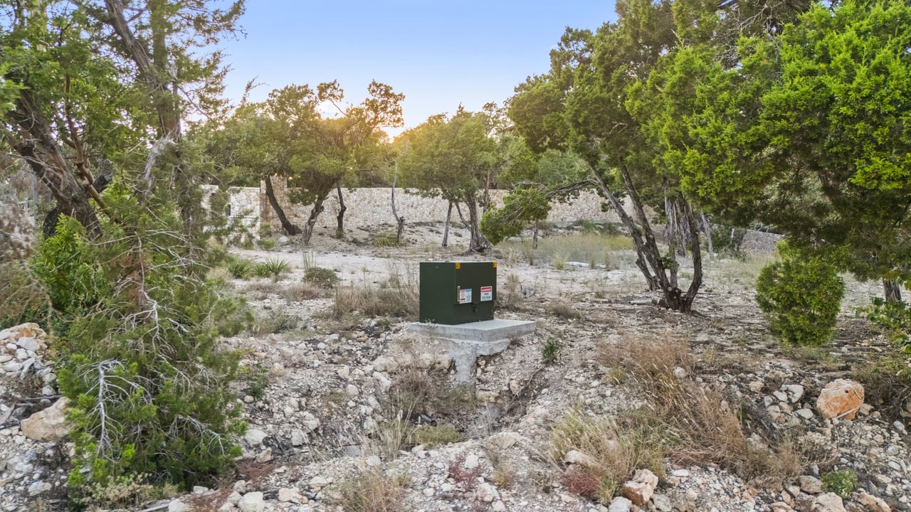 Mt. Lakeway Legacy A Rare 10.1 Acre Homesite With Incredible Views