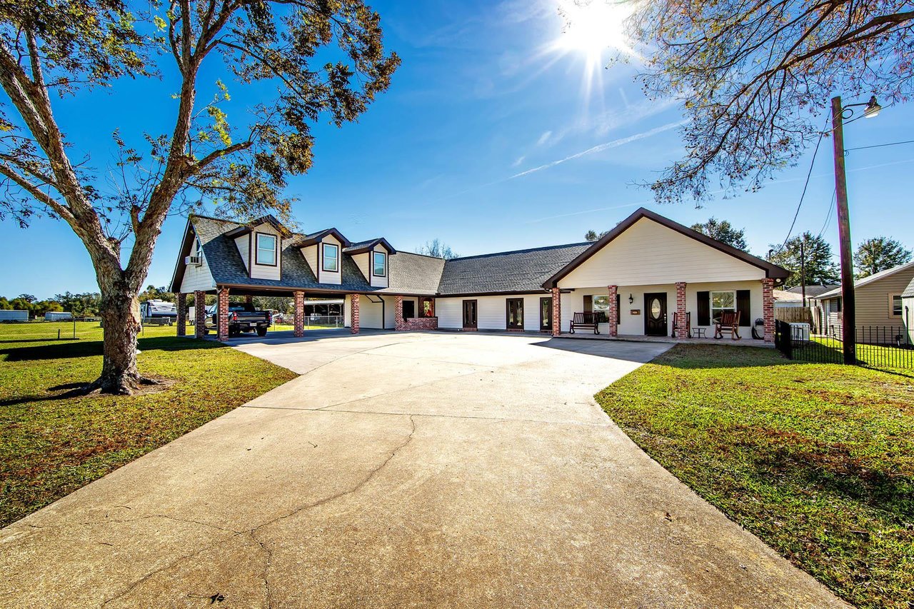 104 Pasture Ln