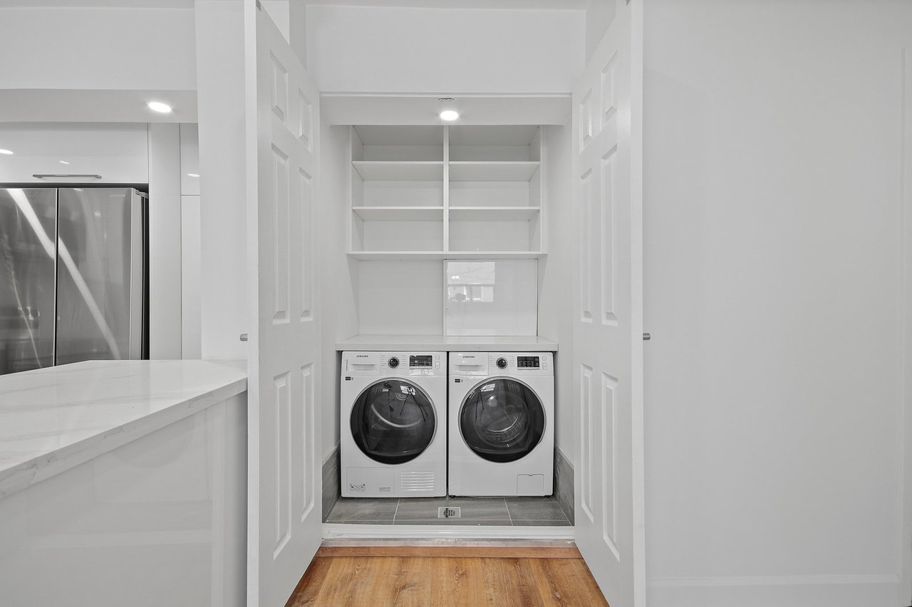 1328 Gerrard Street E Unit: 203