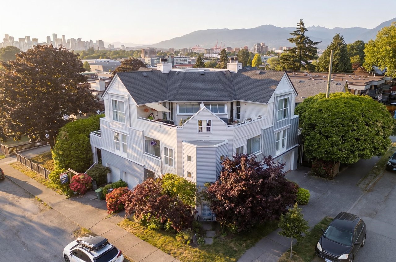 1345 Woodland Dr