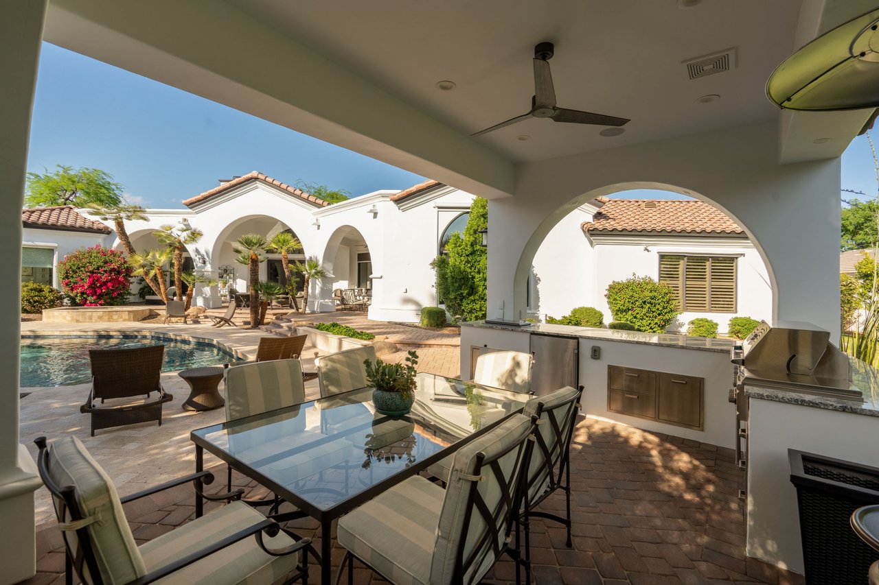 7115 E FOOTHILL Drive