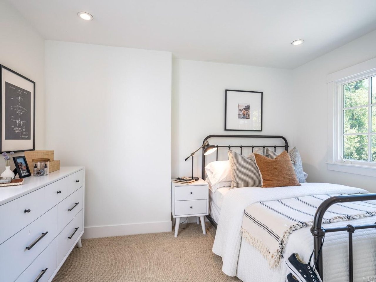 10 Turnagain Rd