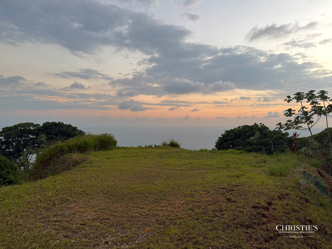Las Olas | Ocean View Mixed-Use Development Opportunity 
