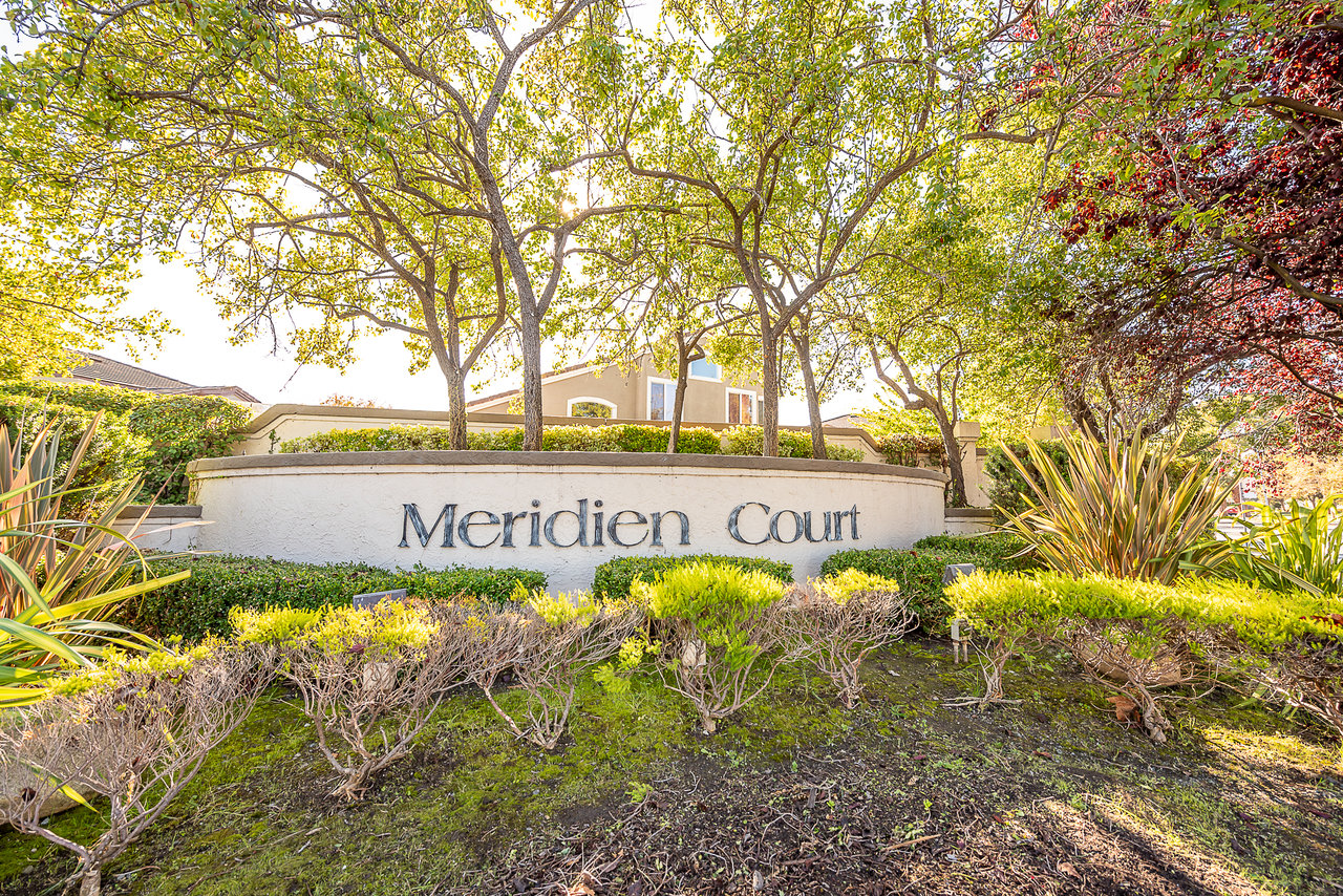 Gorgeous home in a sought after Meridian gated community!