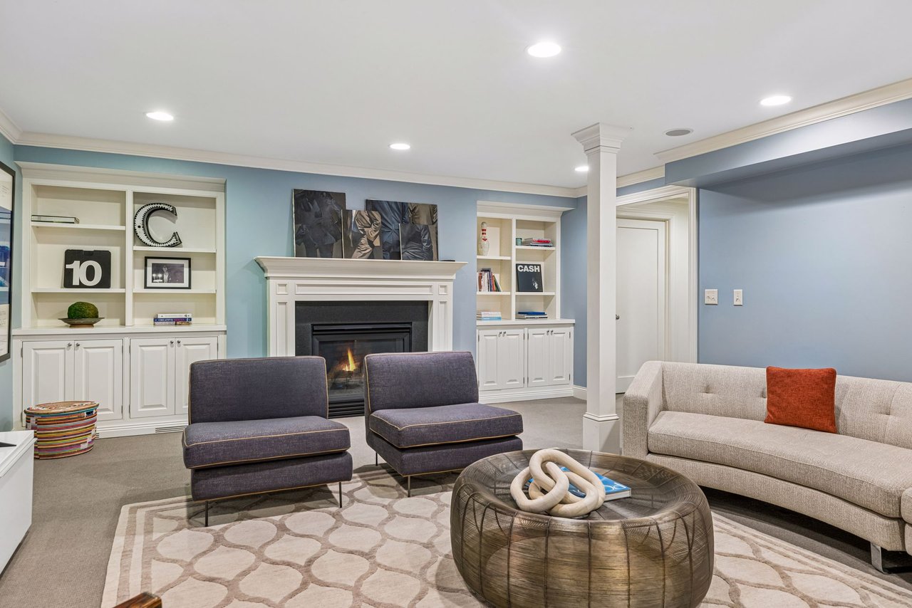 5229 Halifax Ave S, Edina