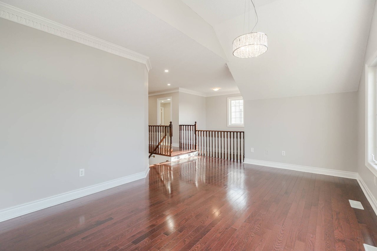 1648 Pennel Drive Unit: Upper