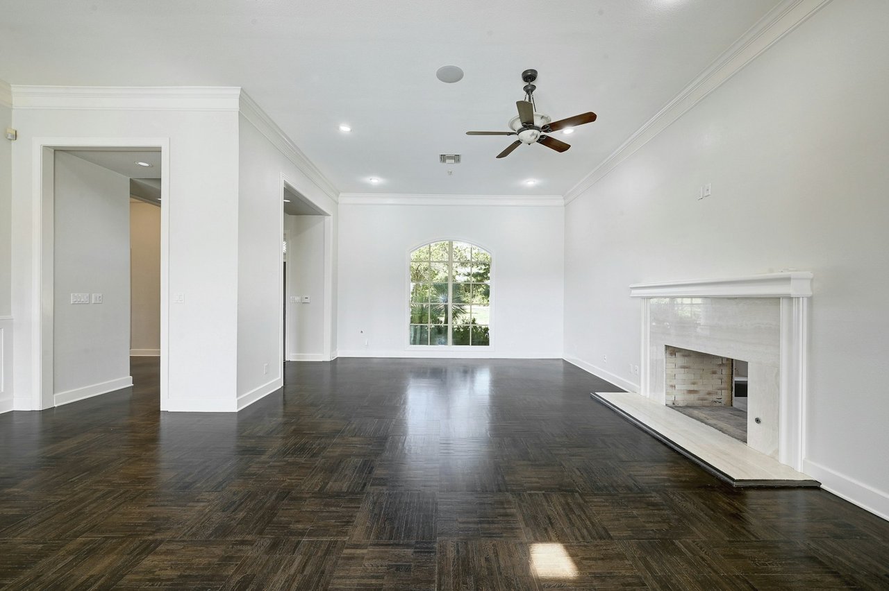 Coming Soon in Barton Creek!