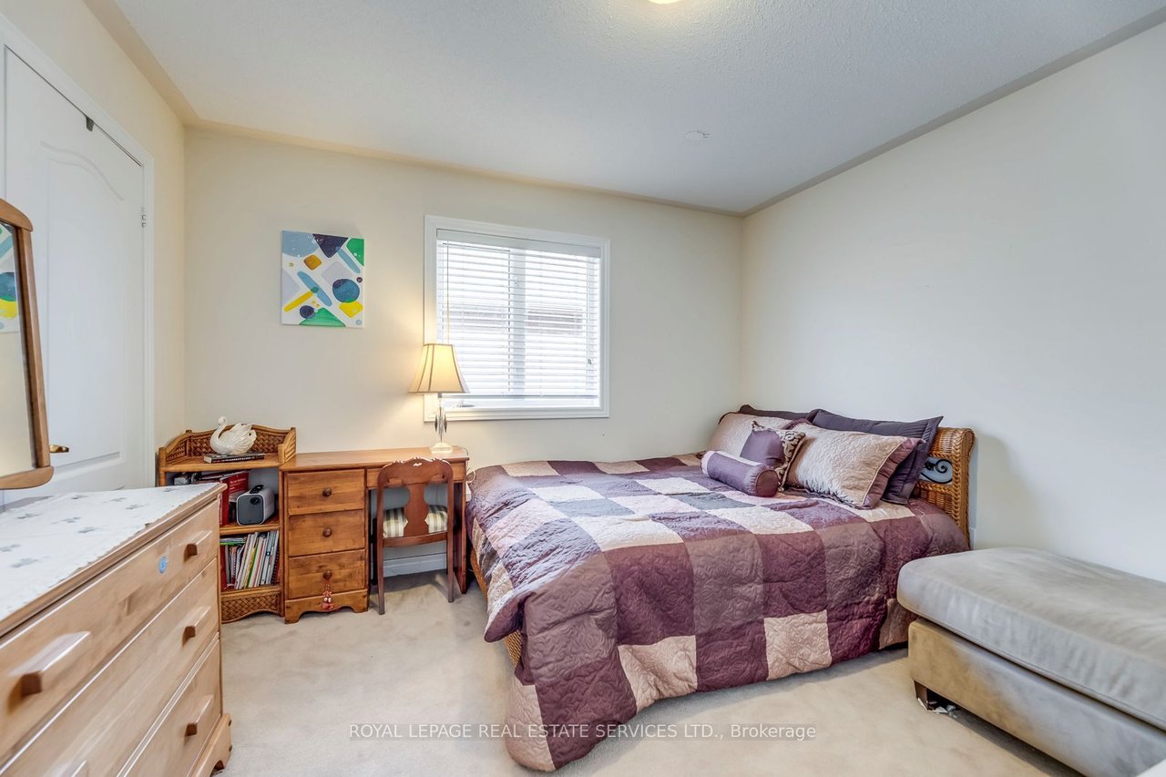1038 Agram Dr