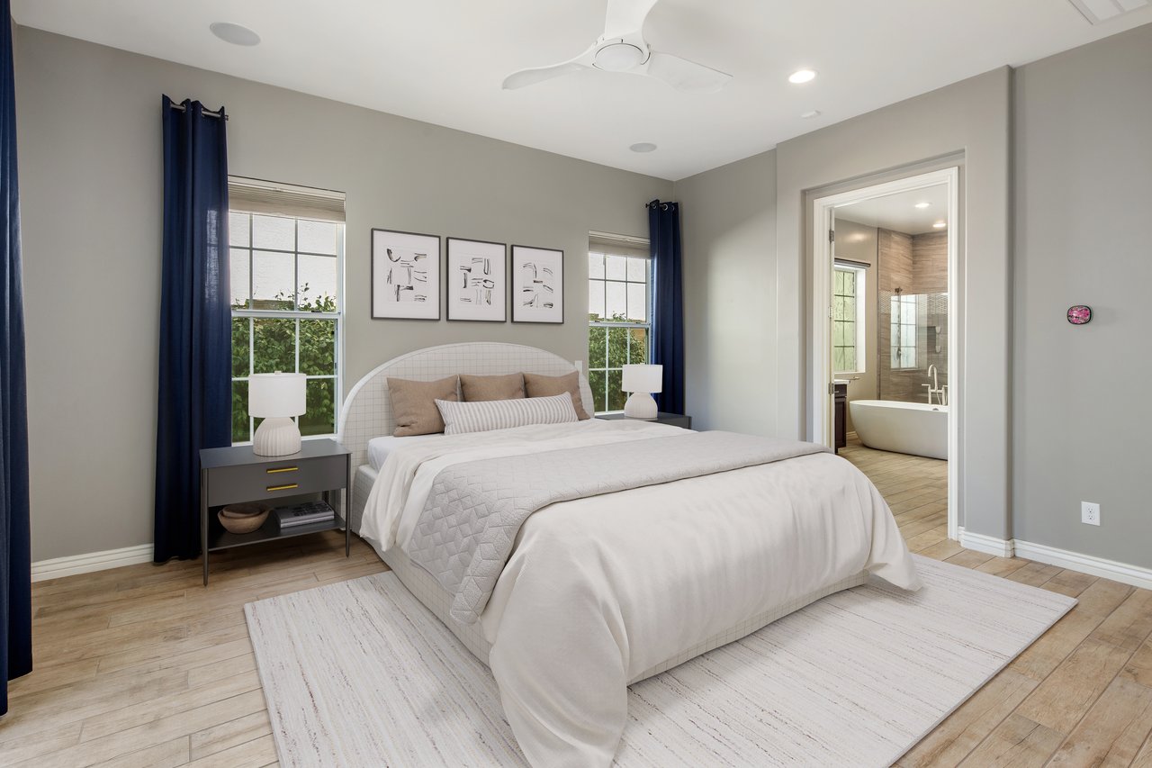 2932 E Madison Vistas