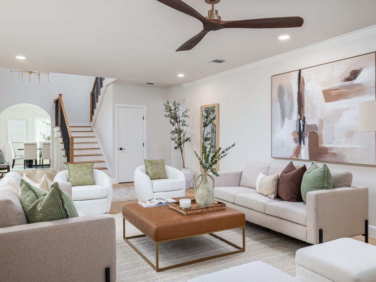 Fully Reimagined Hill Country Retreat w/ Private Guest Apartment + 3-Car Garage