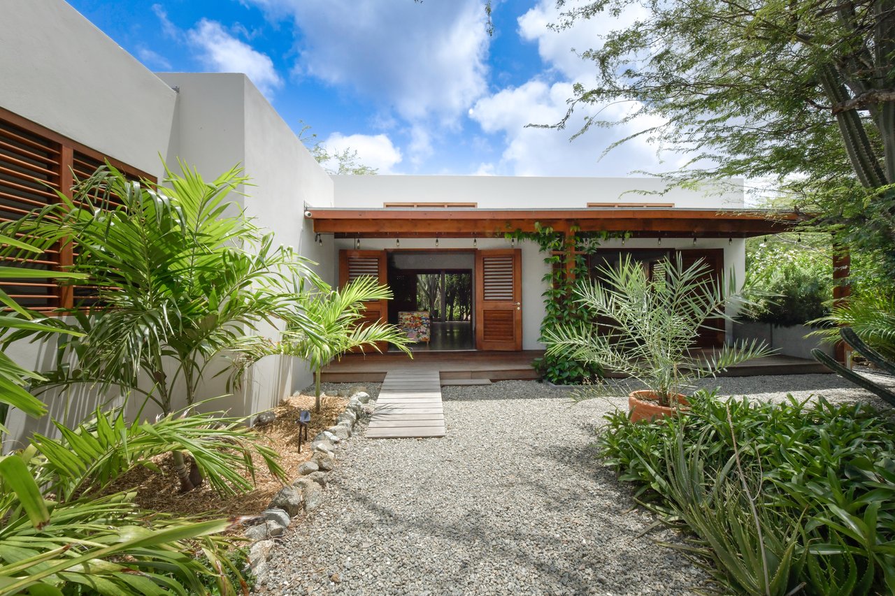 Nature-Infused Retreat at Picaron as Investment