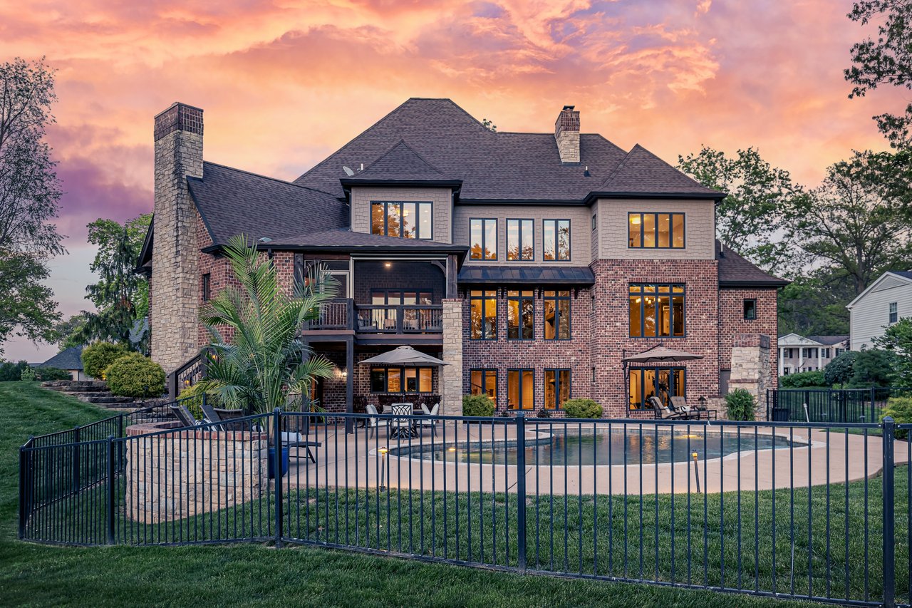 1015 Claymark Drive
