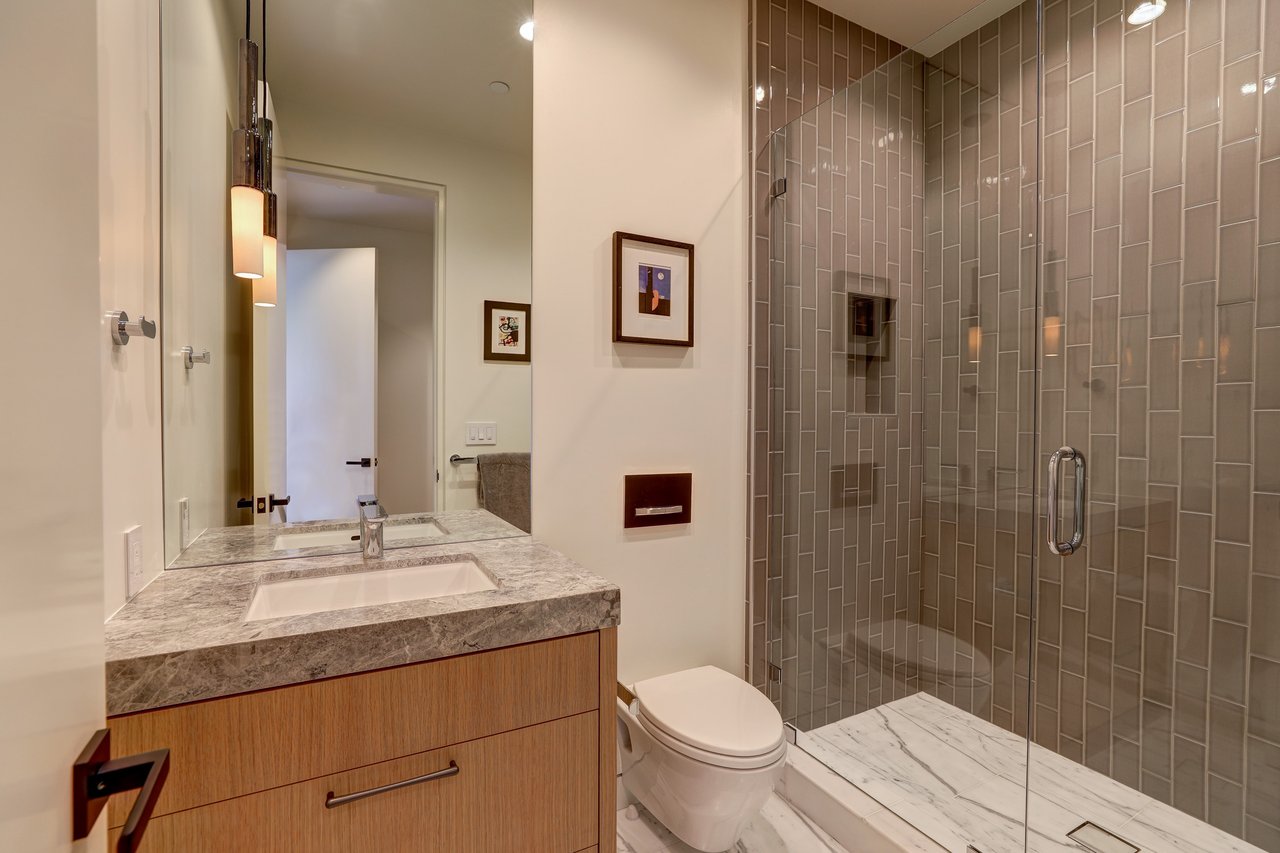 Modern Luxury - Completed in 2020