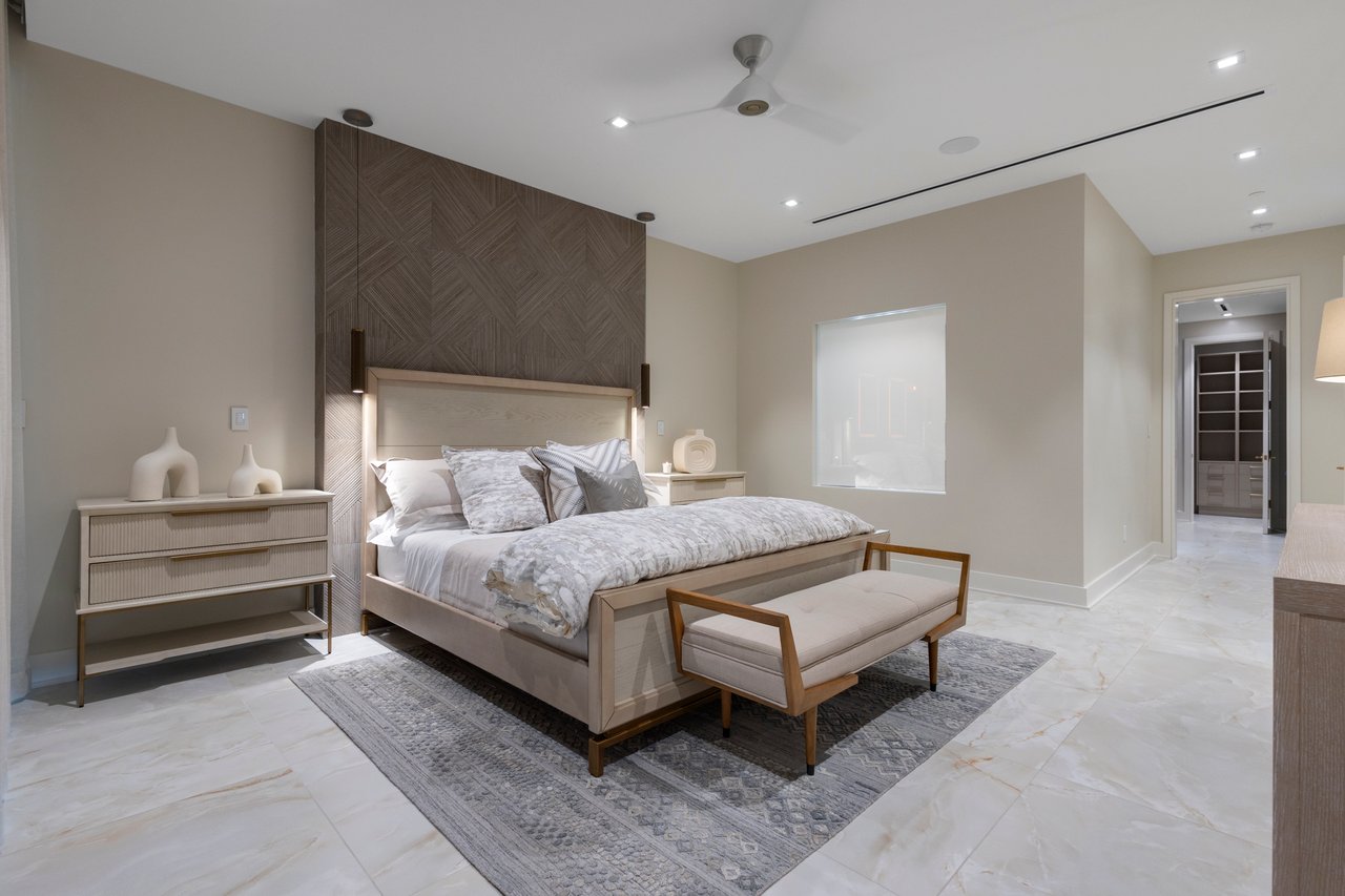 Aqualina Phase One: 01/04