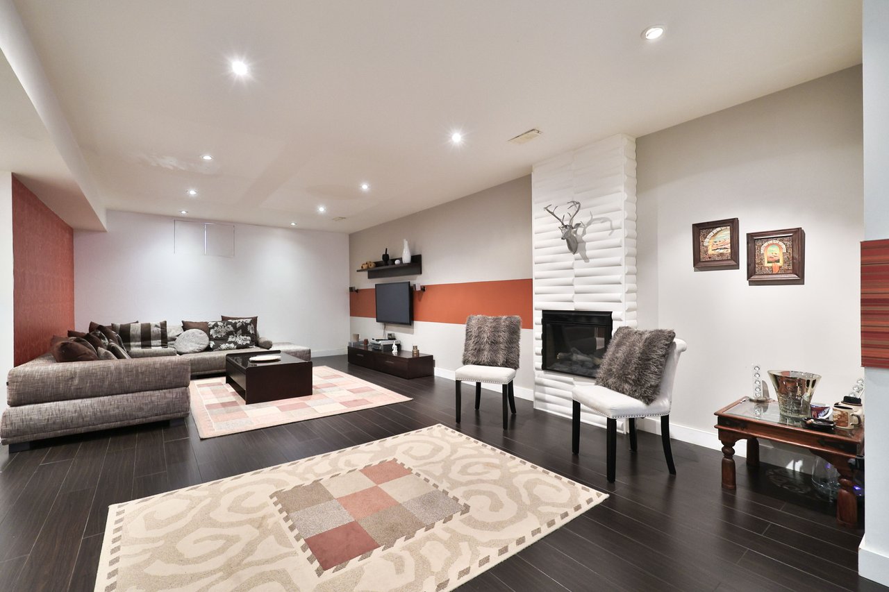 469 Stratford Road, Oakville