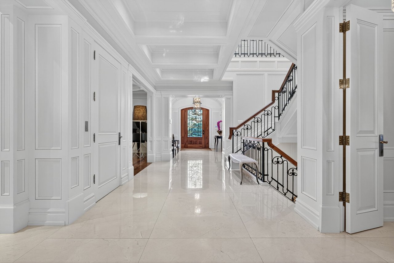 Chateau-Inspired
