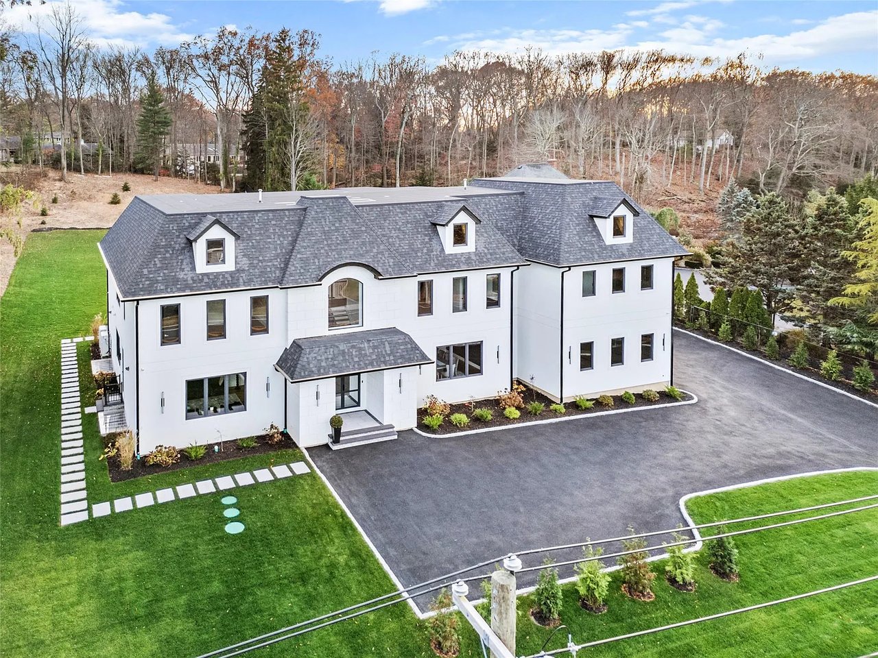 587 Caledonia Road, Dix Hills, NY