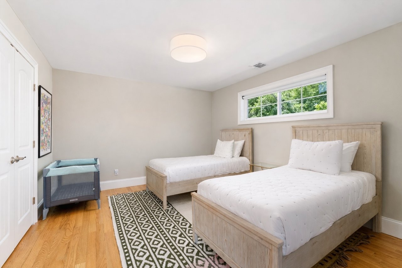 700 Gin Lane, Southold