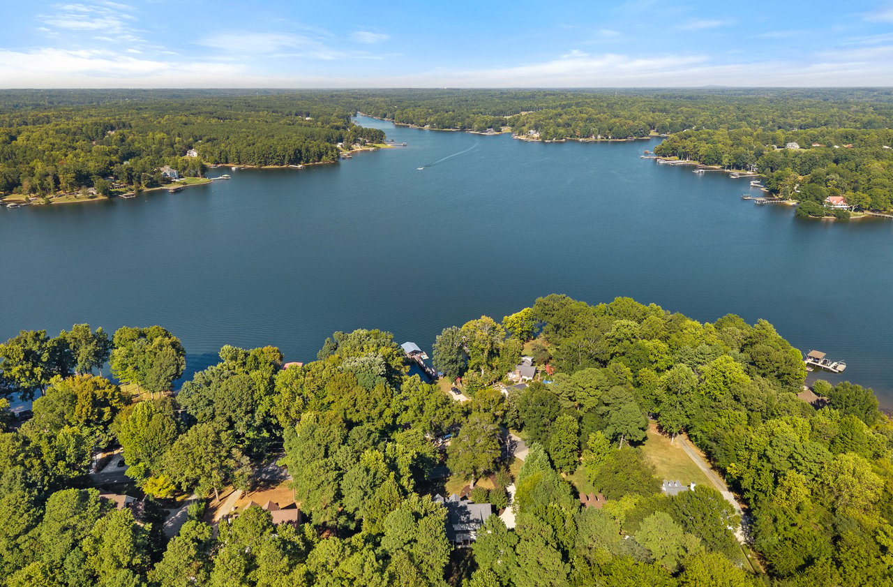 390 Robinson Road