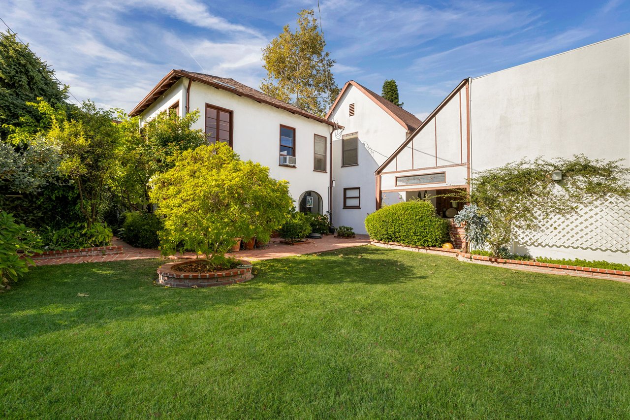 800 S Citrus Avenue
