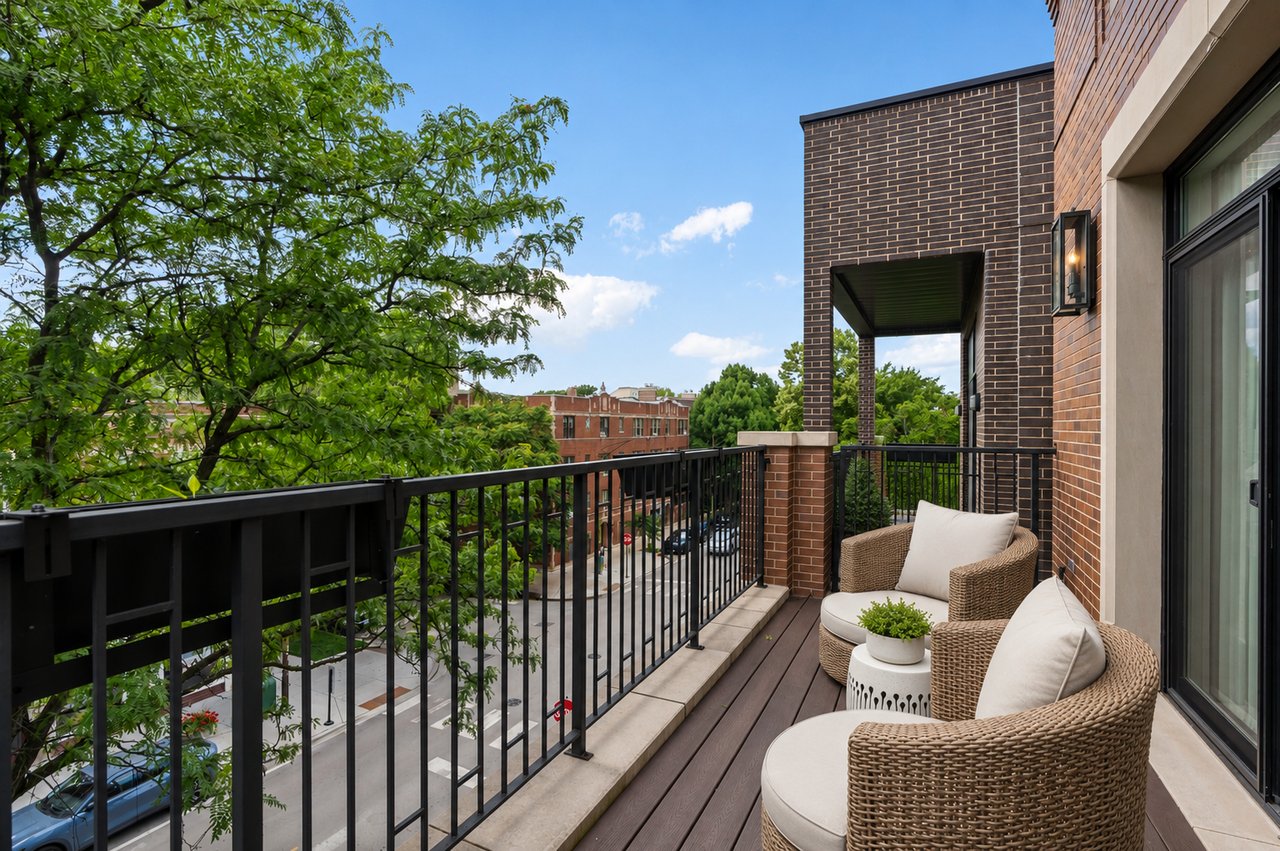 2455 N Racine Unit 3 