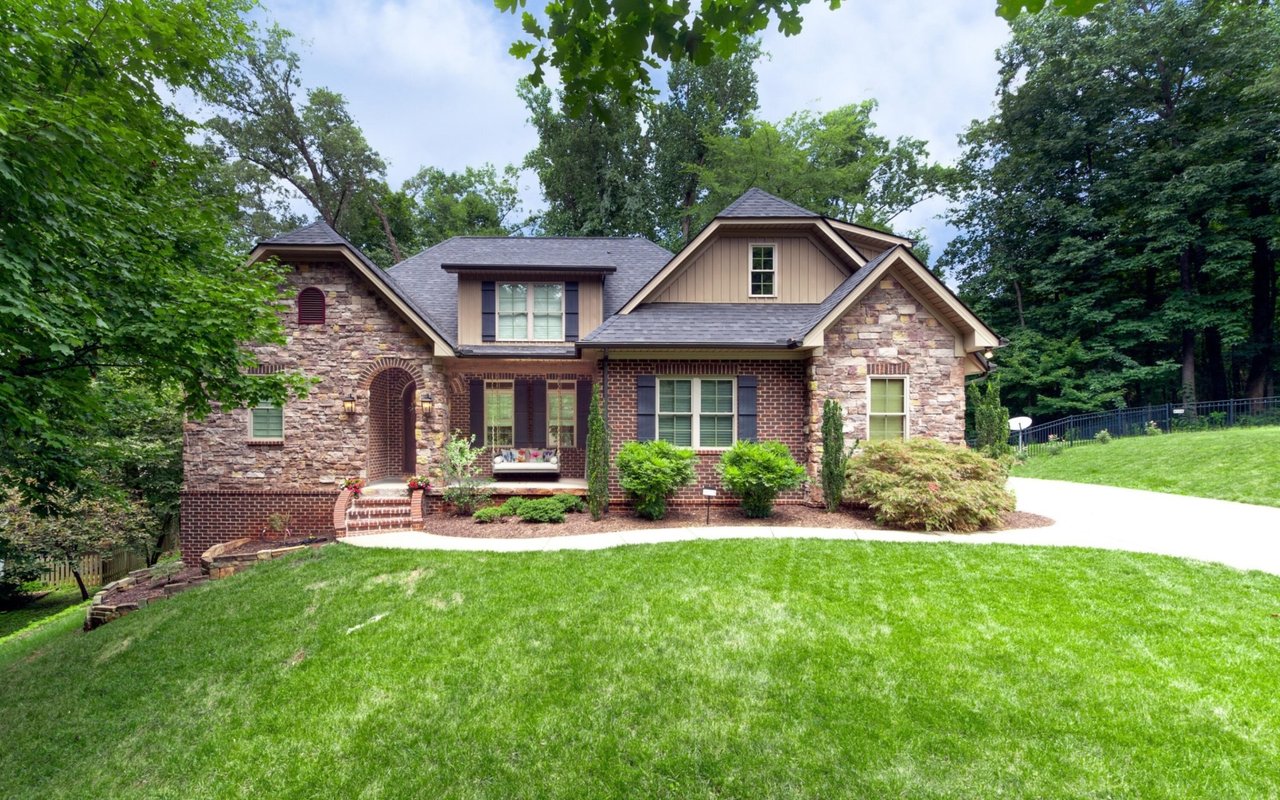 Wallace Luxury Spotlight | 5505 NW Pinellas Drive Knoxville, TN 37919