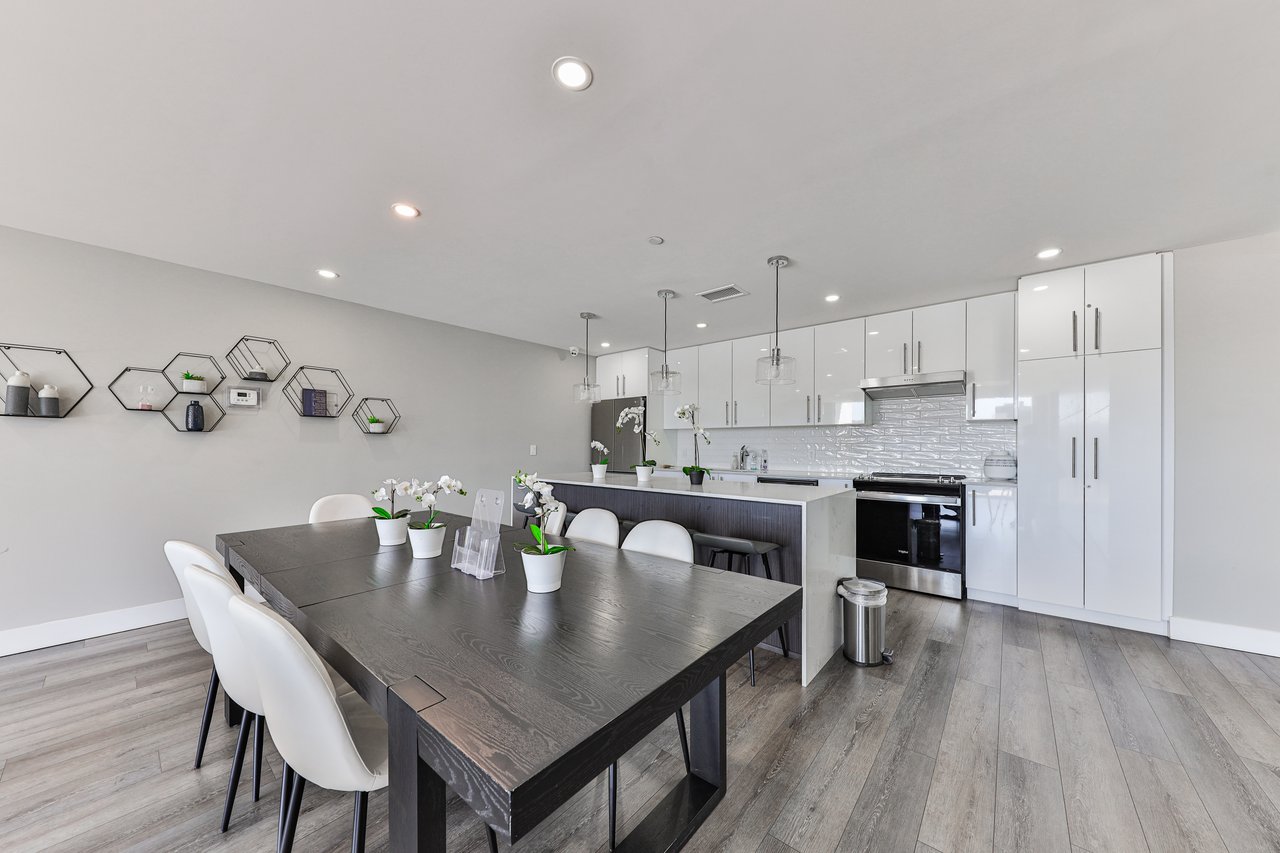 1806-15 Queen Street, Hamilton