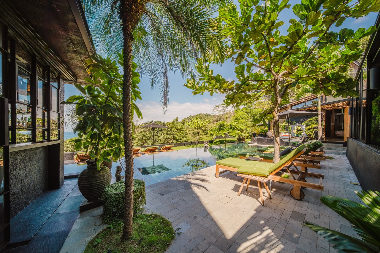 Casa Java – Newly Built Luxury Jungle Estate Near Playa La Vaca