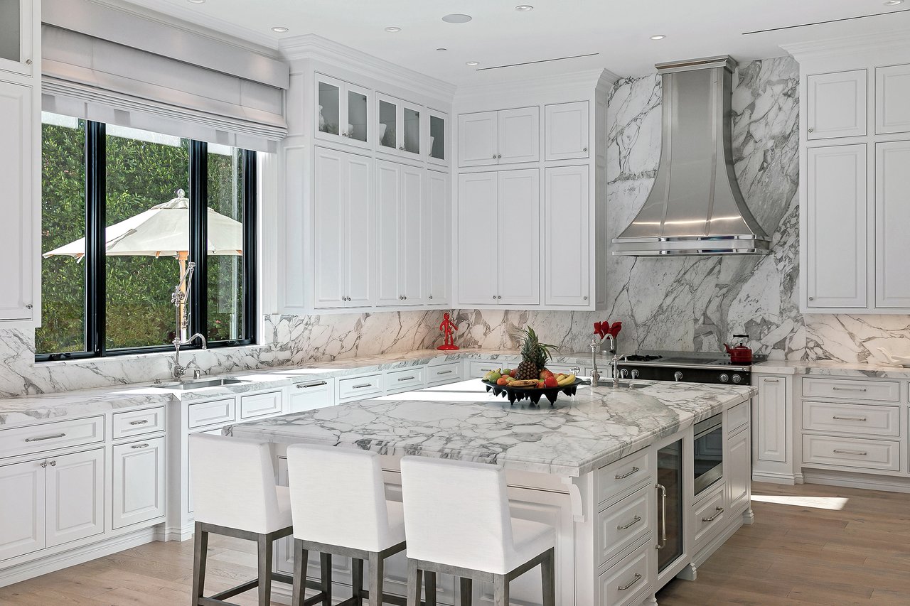 9520 Hidden Valley Rd, Beverly Hills