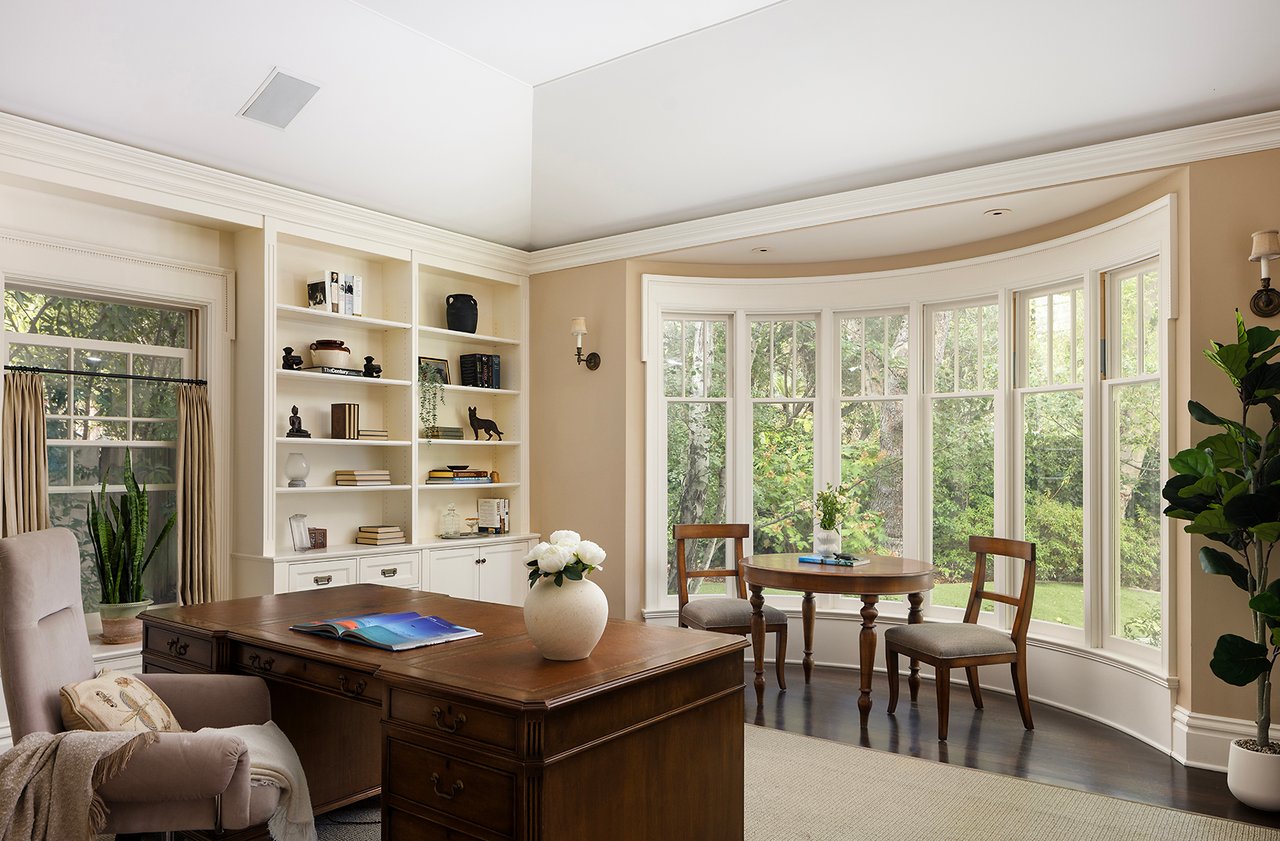 2041 Mandeville Canyon Road