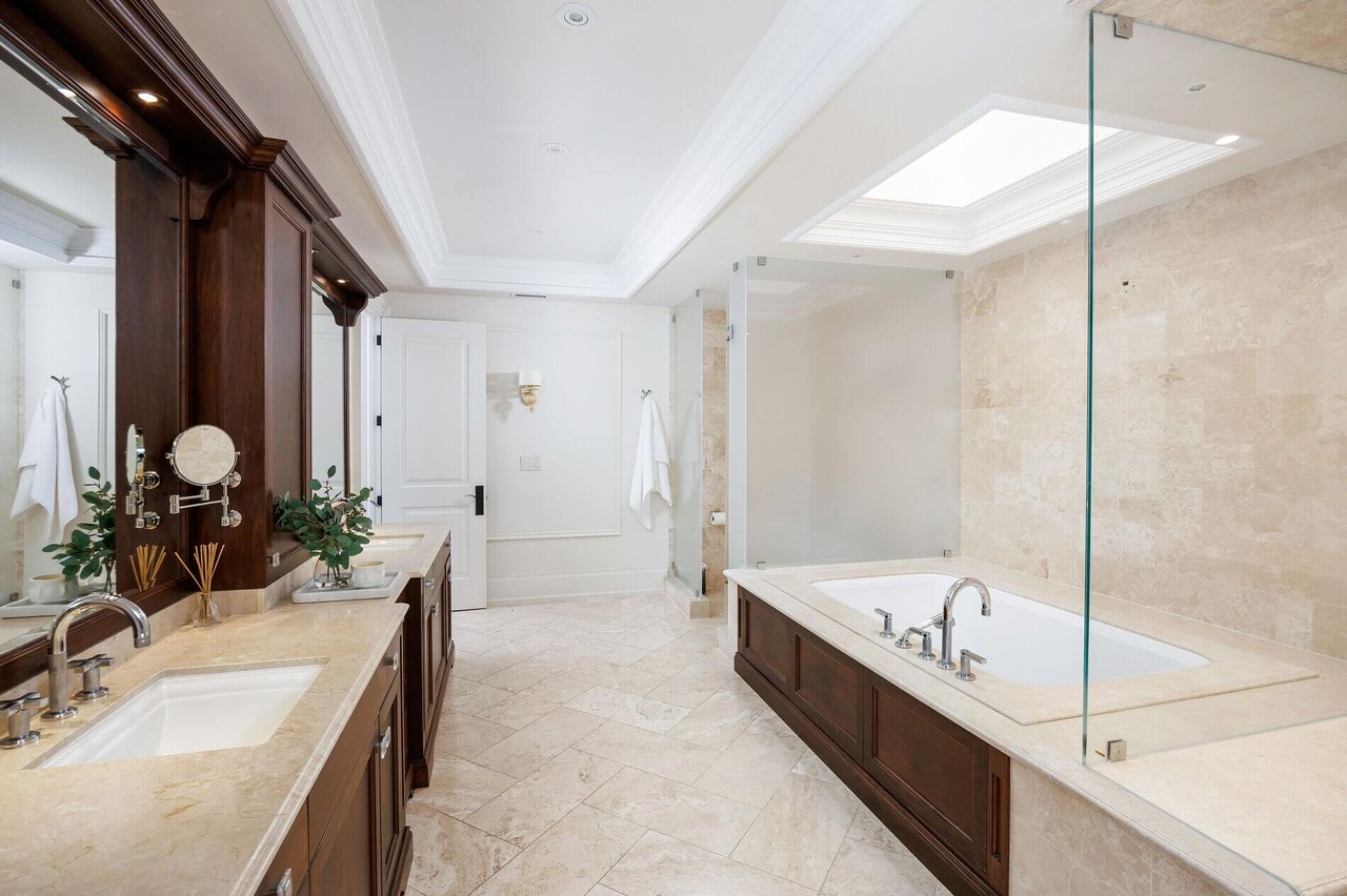 64 Brentwood Rd