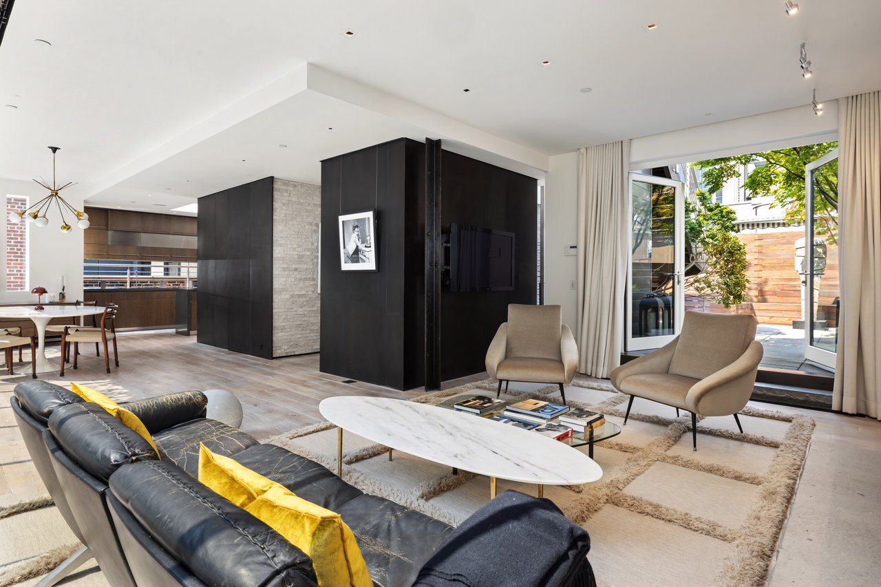 28 West 38th Street, PHW