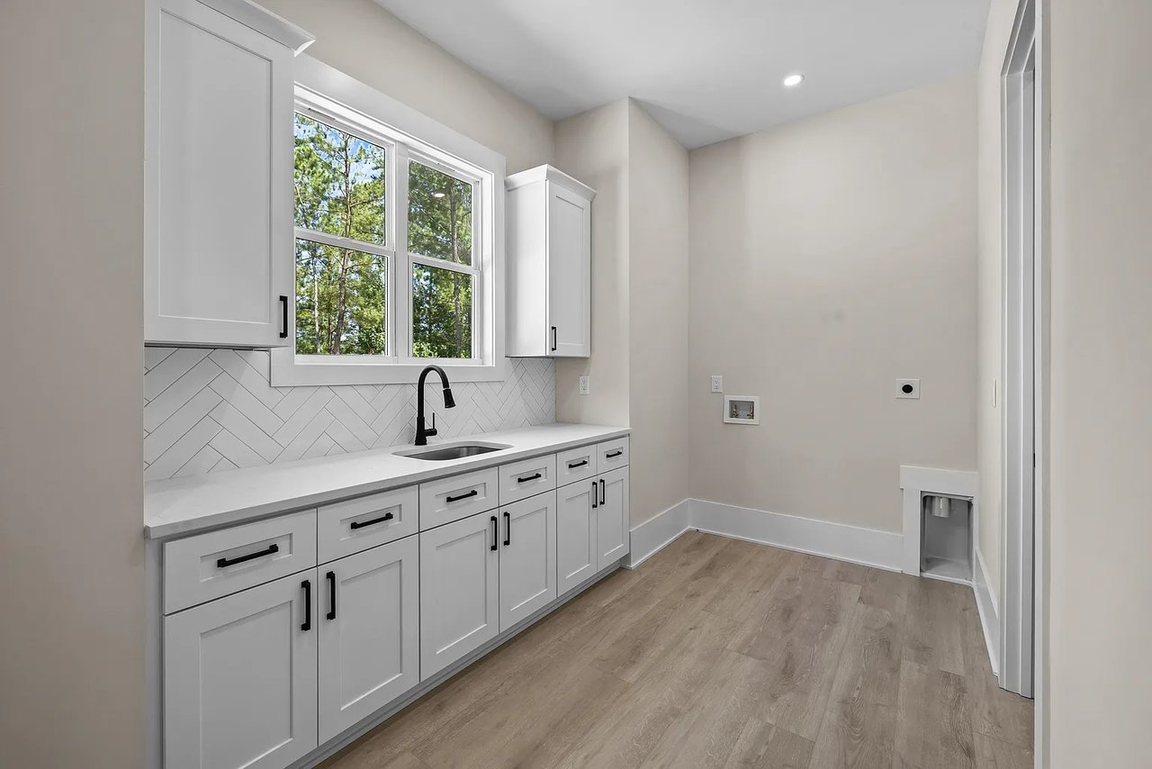 1131 Glen Eagle Dr